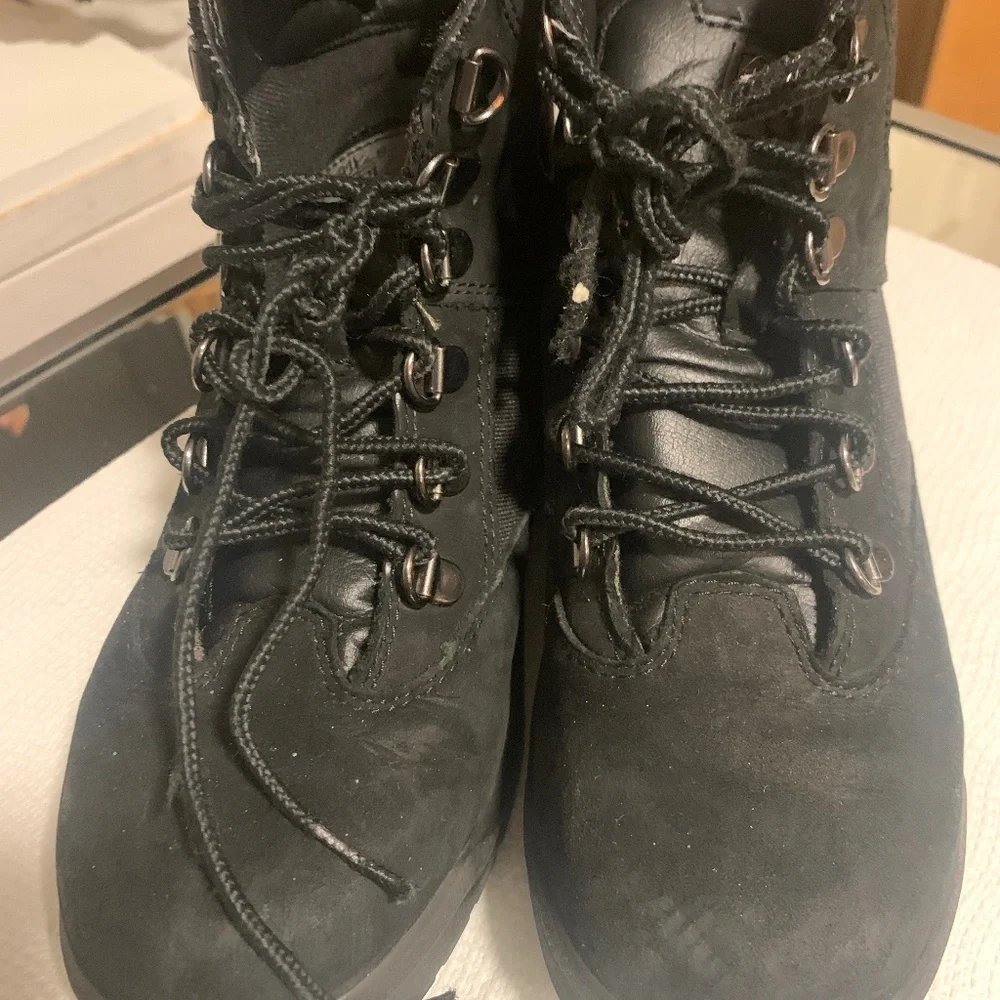 Timberland Kids Black Leather 6 Inch‎ Field Boots
